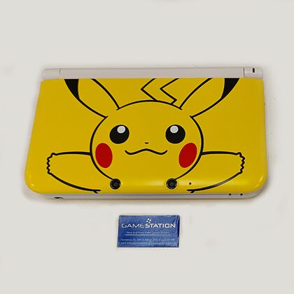 Nintendo 3DS XL Pikachu Yellow Limited Edition